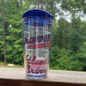 Braves 16 oz insulated tumbler with lid. Brand new never used